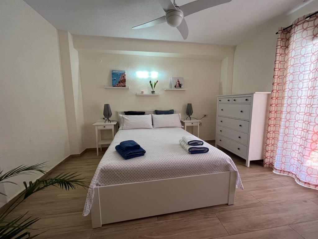 Apartamento 2 Dormitorios En Primera Linea De Playa San Cristobal Almuñécar Eksteriør billede