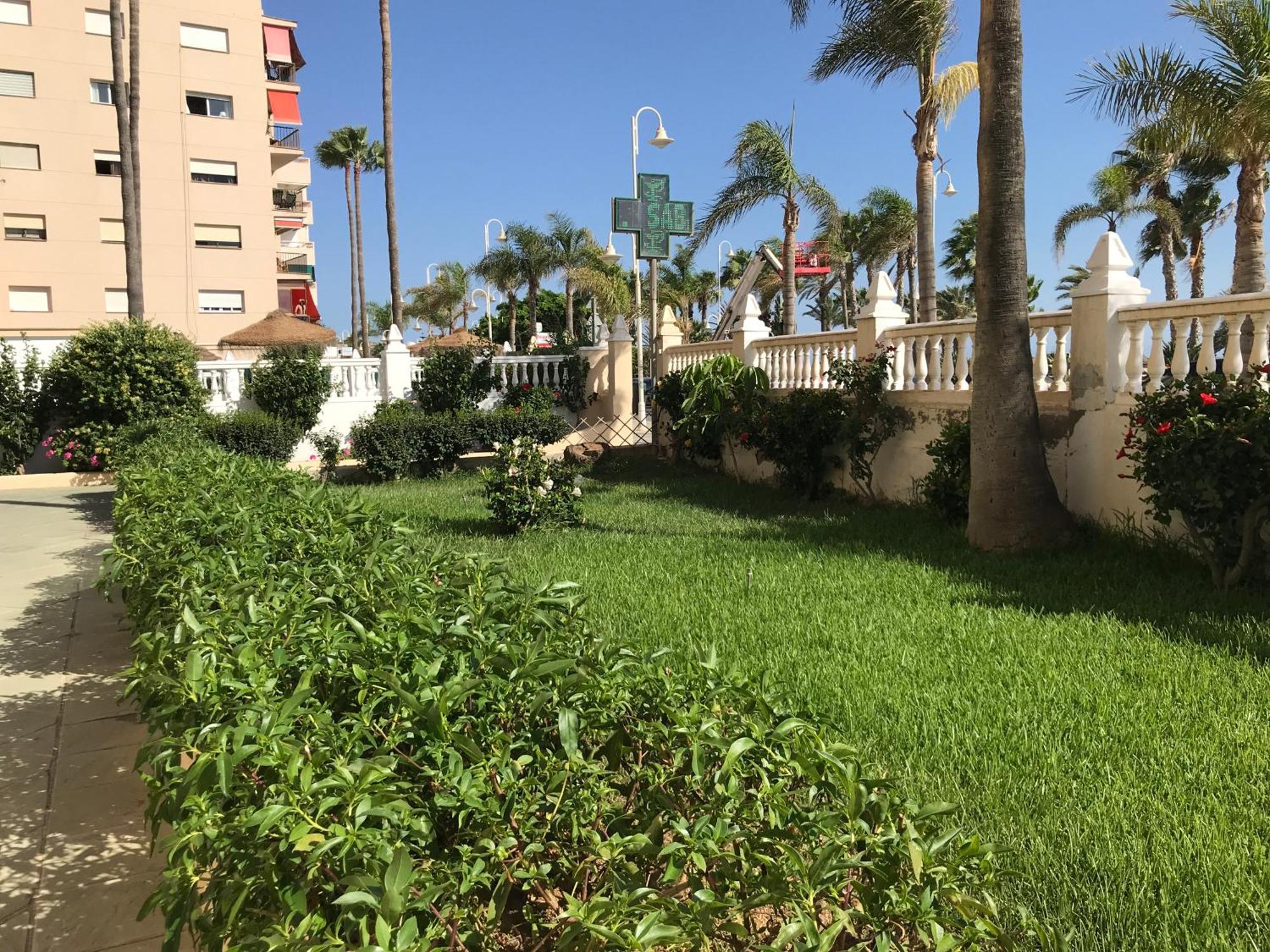 Apartamento 2 Dormitorios En Primera Linea De Playa San Cristobal Almuñécar Eksteriør billede